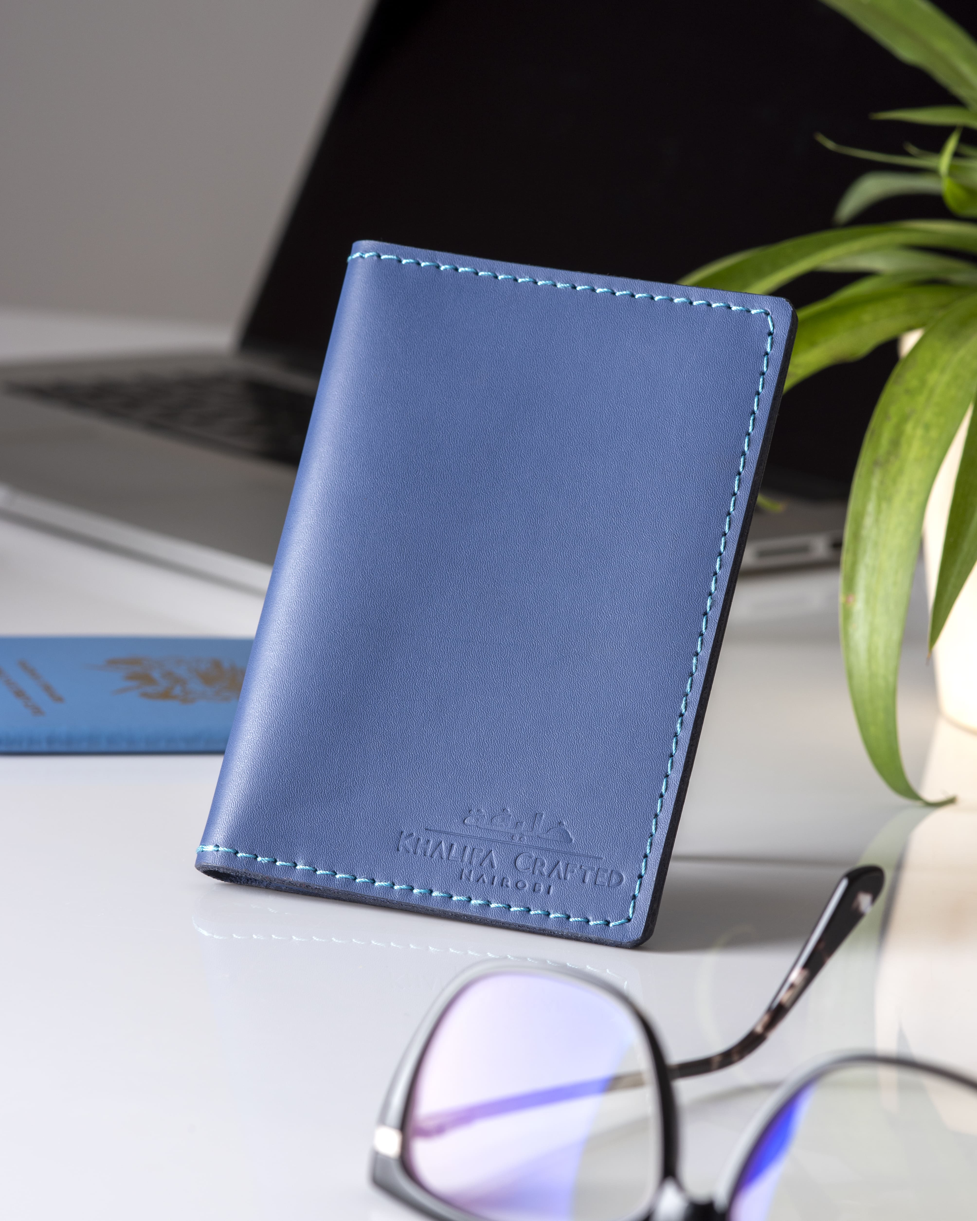 Cardless Dual Passport Holder thumbnail
